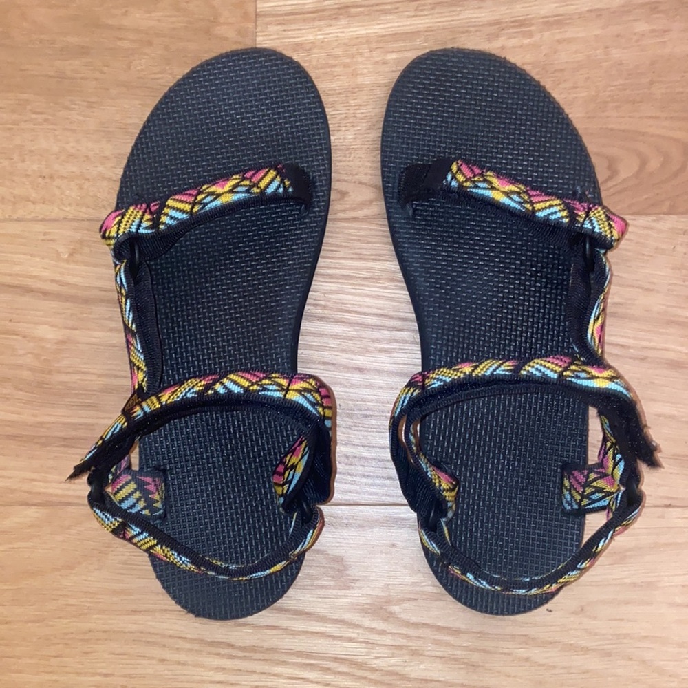 Teva Universal Original Geometric Sandals - Picture 4 of 8